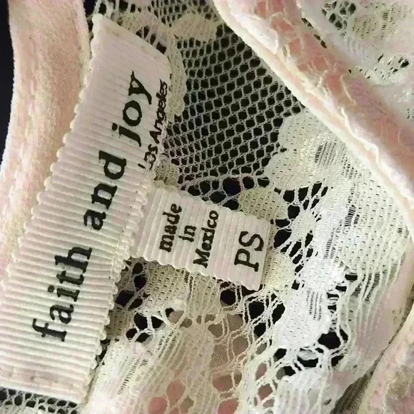 Women's PS Faith and Joy black , with Ivory lace blouse with peach color. Sz sm - Picture 6 of 7